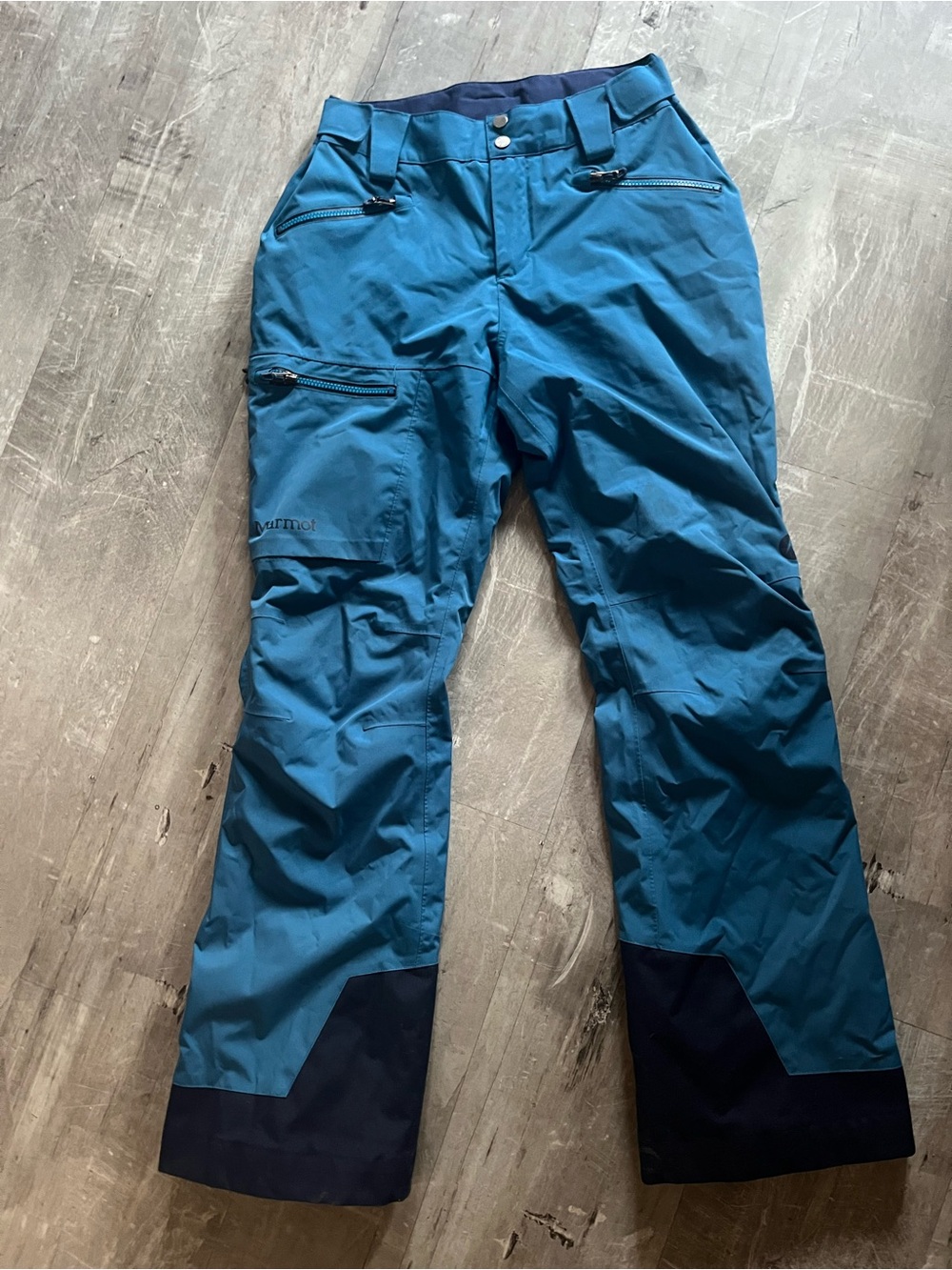 Marmot women’s  Teal  Snowboard Pants with Dark Navy Accents Sz M